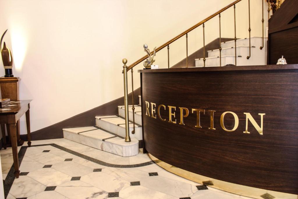 Hotel Diplomat room 2